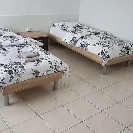 Near Lycee Jean Mermoz Apartament Saint-Louis (Haut-Rhin)