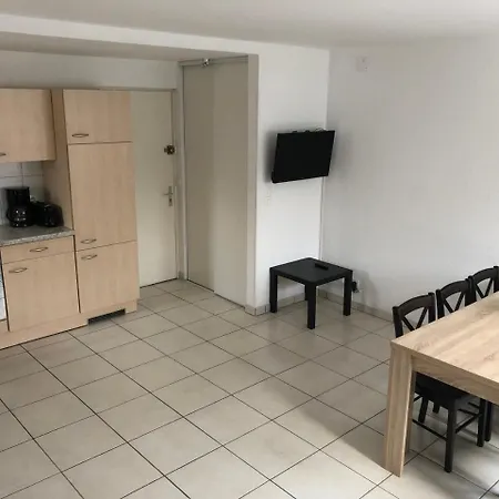 Near Lycee Jean Mermoz Apartament *